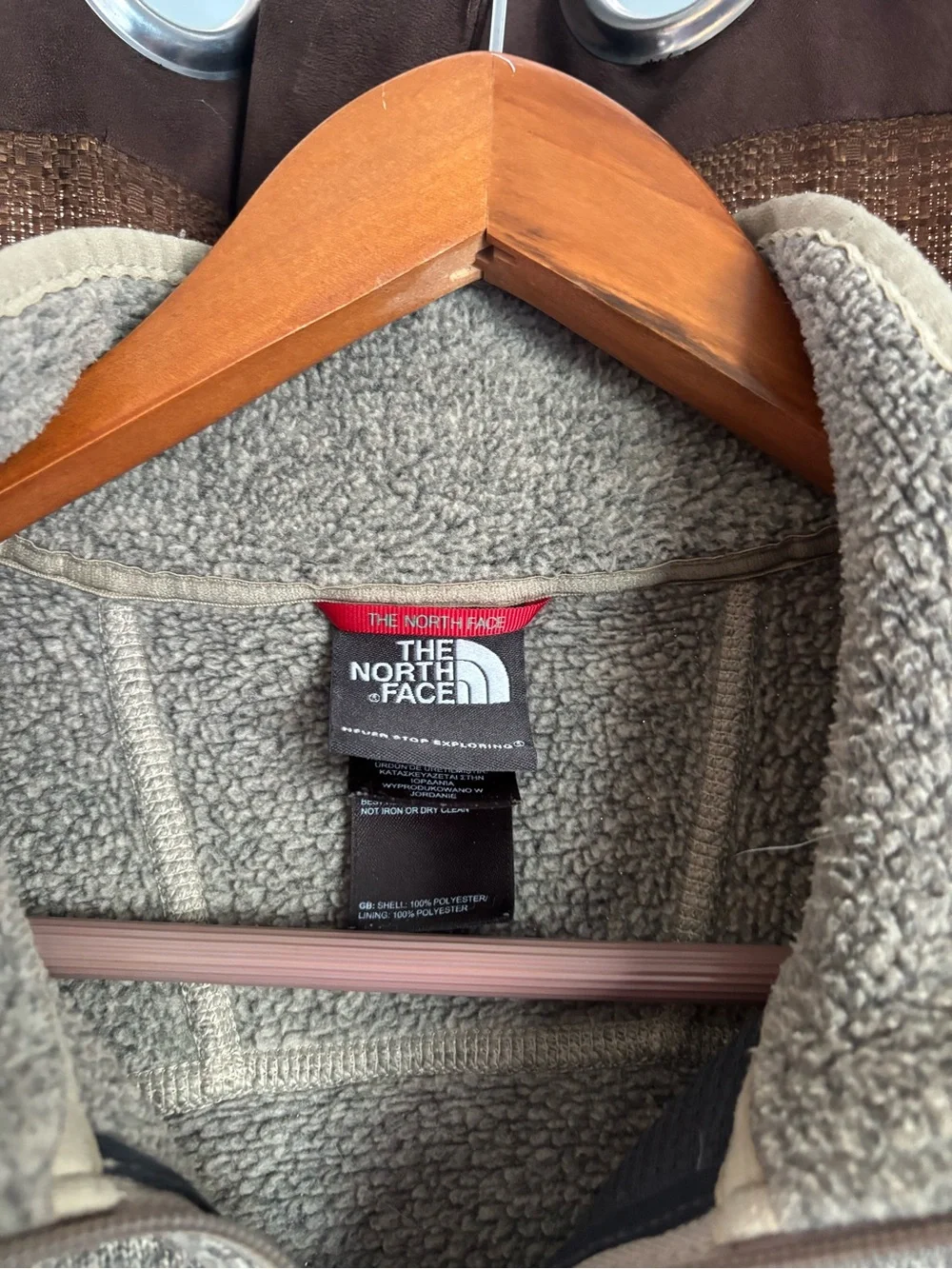 The North Face Men's Taupe/Brown Half-Zip Fleece Pullover